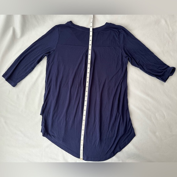 Latched Mama 3/4 Sleeve Scoop Neck Nursing Top 2.0 - Navy Blue XS . - Picture 5 of 9